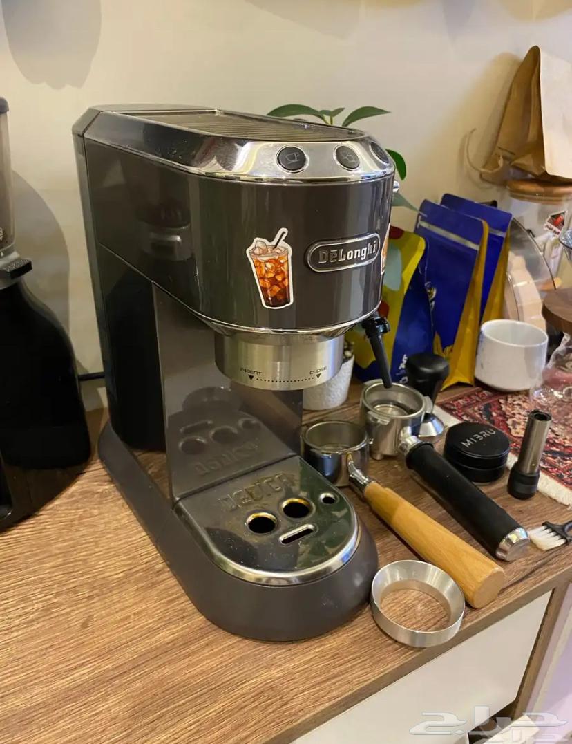 مكينه قهوه من شركة ديلونجي64534244682114110