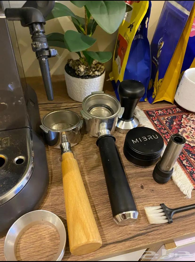 مكينه قهوه من شركة ديلونجي64534244682114112