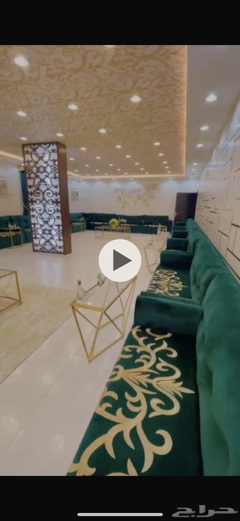 Sofa for sale, also includes a footrest with green wooden supports, looks artistic64533422243586110