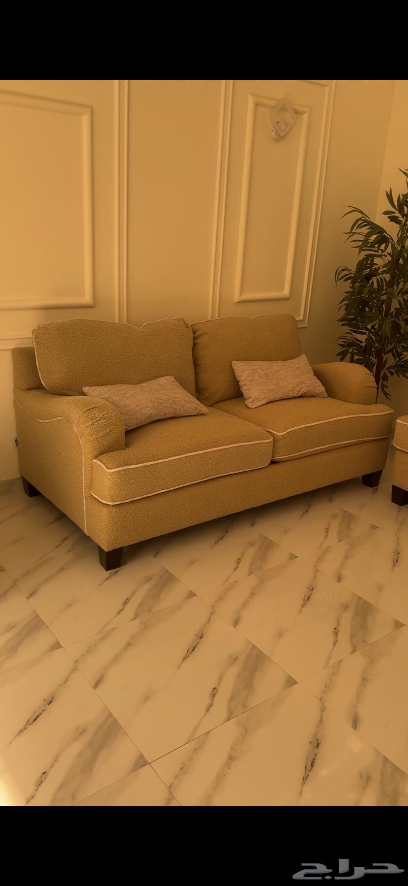 A very new and clean 8-person sofa set from Cityw64527586649601111