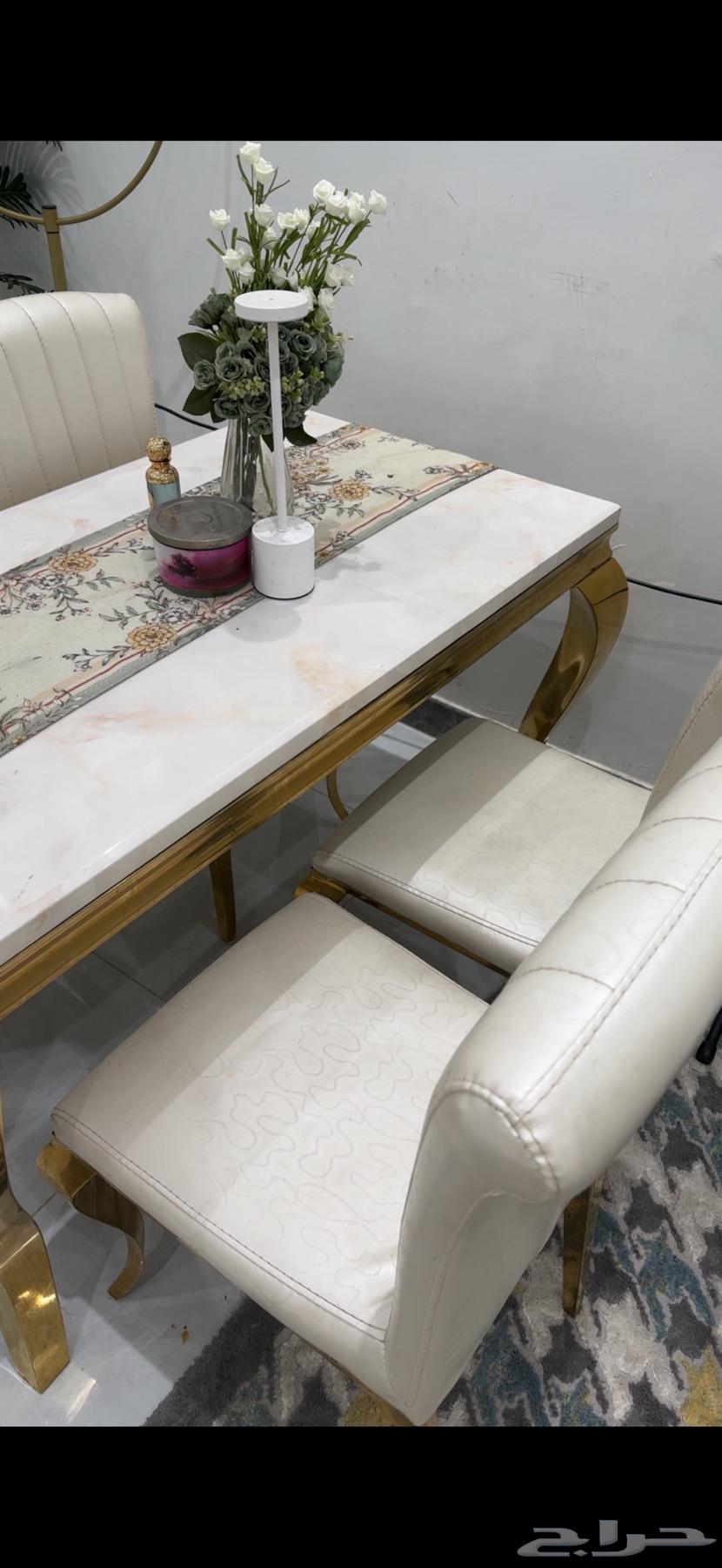 طاولة طعام رخام ارجل أستيل كراسي جلد نظيفه وجديده64528436307843113
