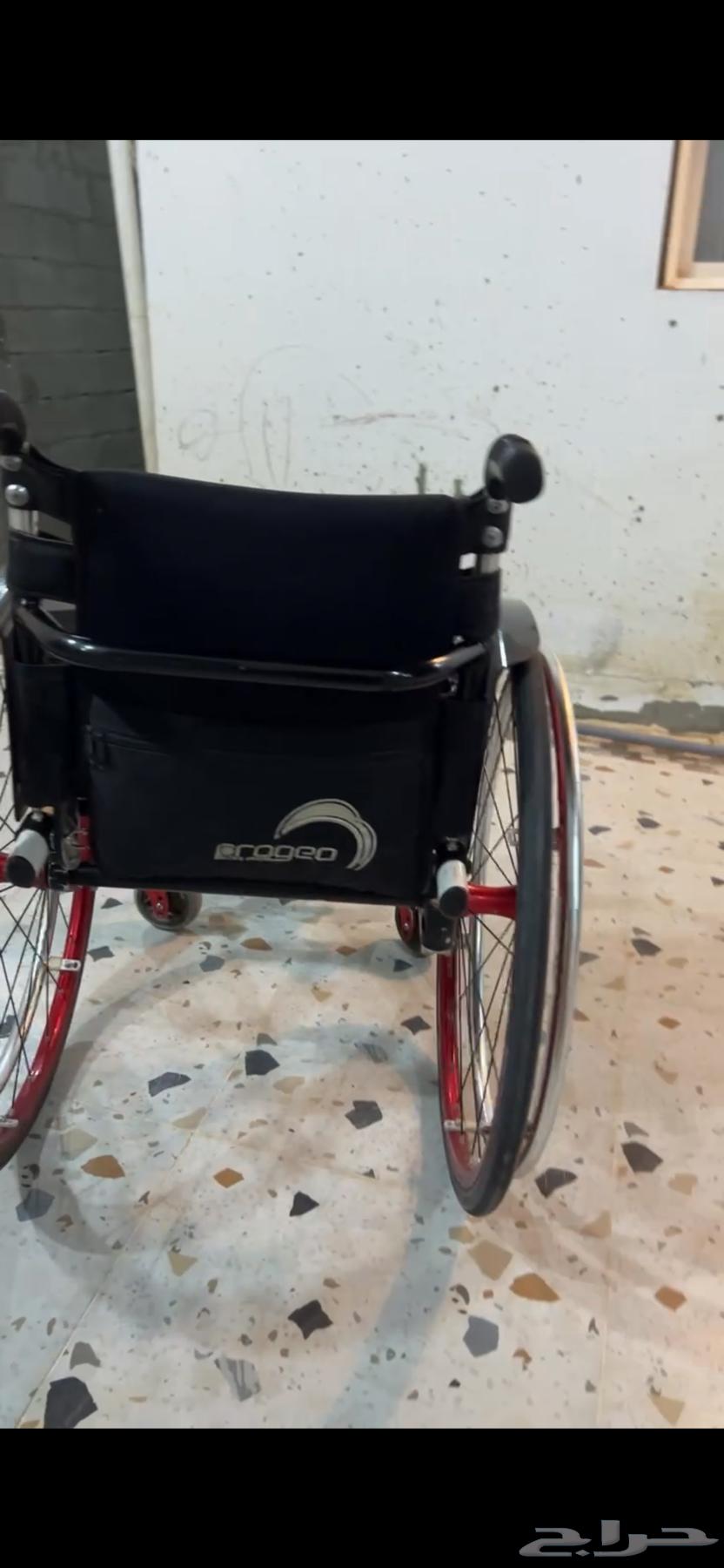 كرسي رياضي خفيف الوزن للمعاق64534844505986113