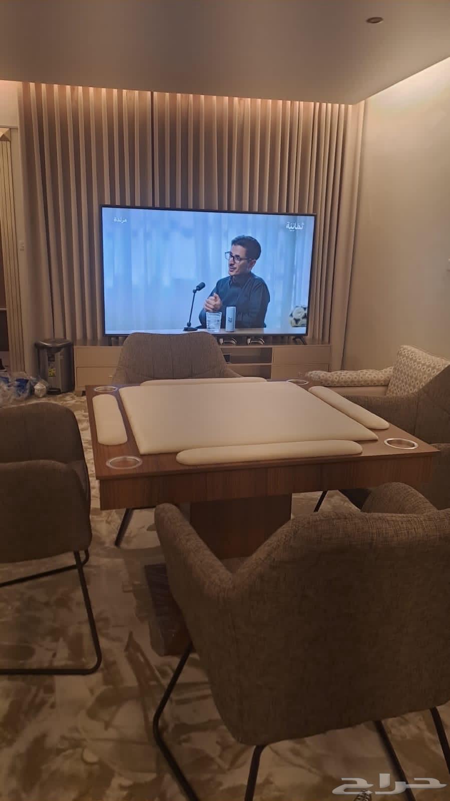 طاولة بلوت ملكية مع كراسي توصيل فوري اليوم64532014553475111