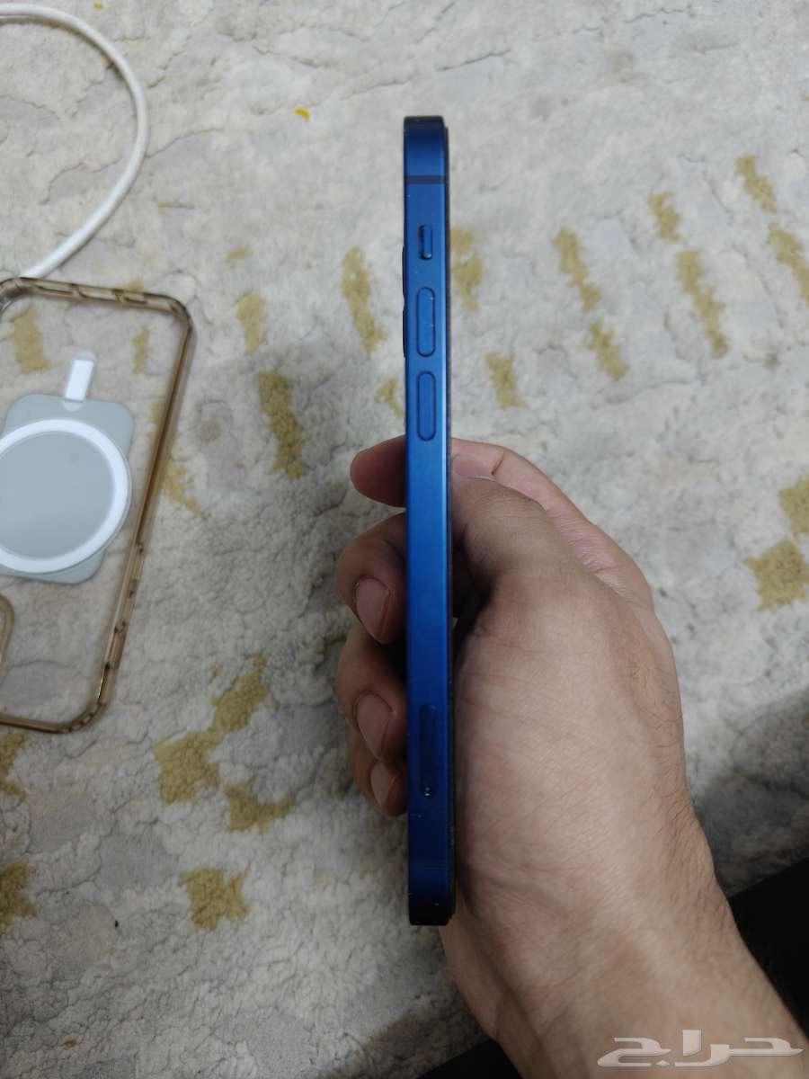 iPhone 12 Regular64538570657283111