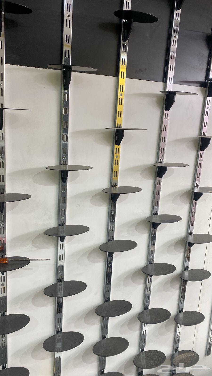 ديكور محل ملابس متكامل وبحاله ممتازه64528054493442114