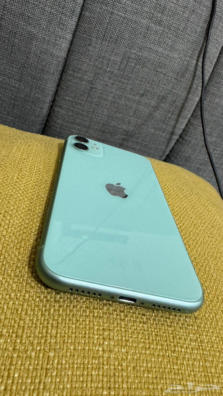 ايفون 11 العادي 128 جيجا مستخدم نظيف64530613821058111