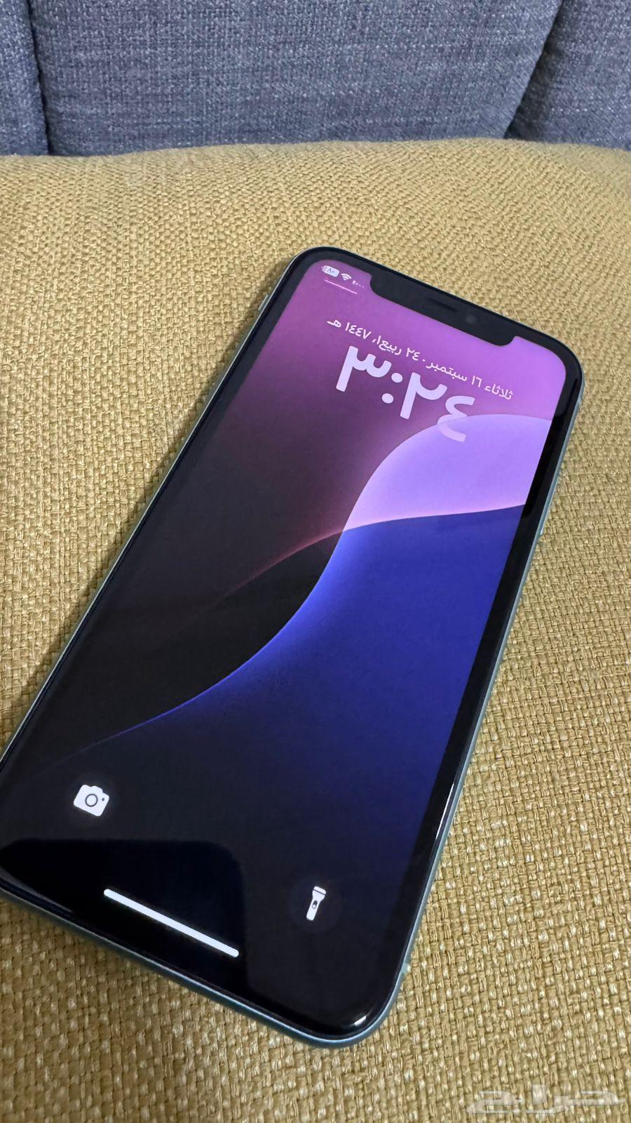 ايفون 11 العادي 128 جيجا مستخدم نظيف64530613821058112