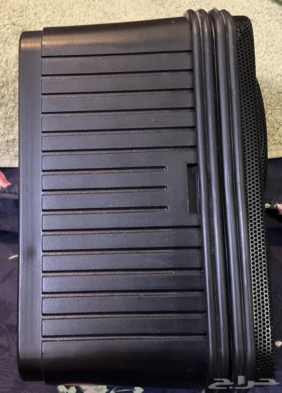 Speaker with power amplifier64531915980931113