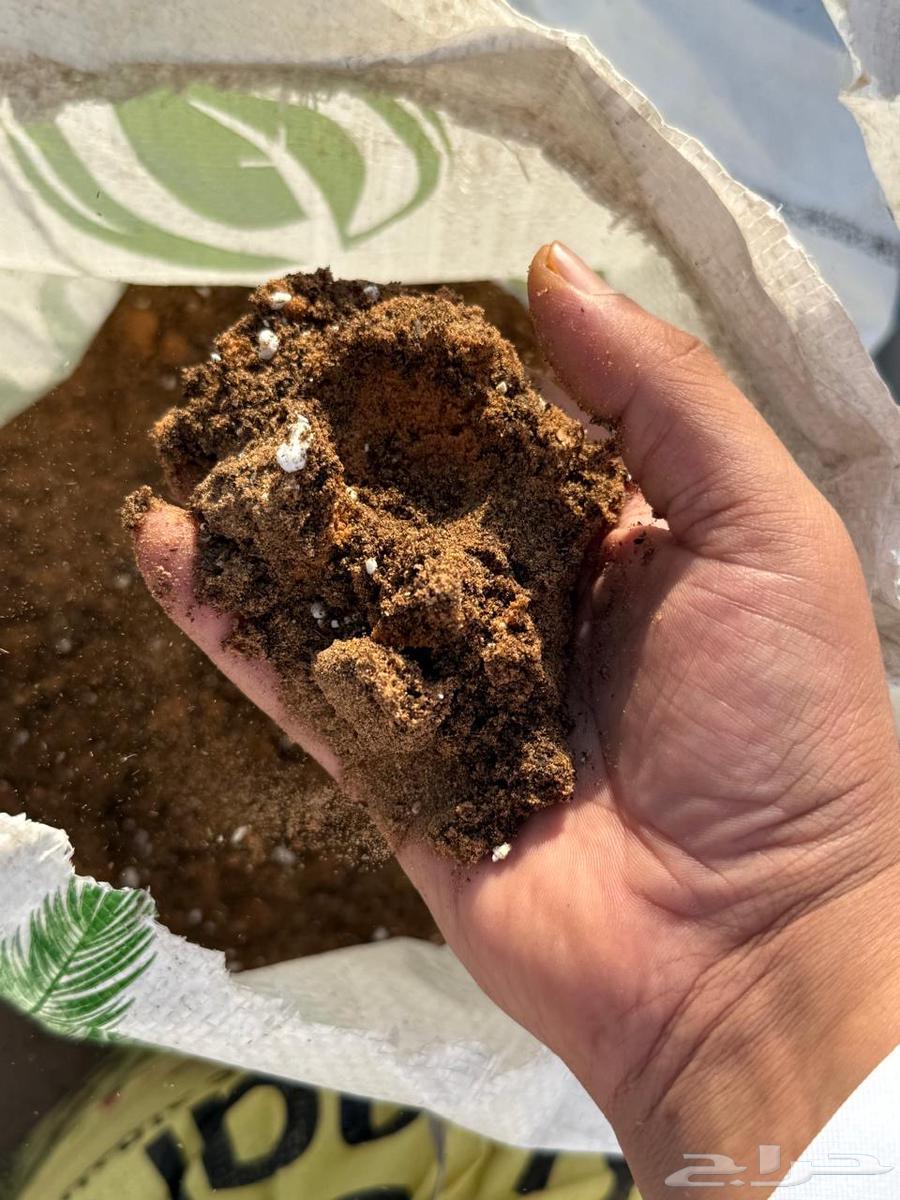 تربة زراعية مخلوطة موفرة للمال والجهد64527123055361110