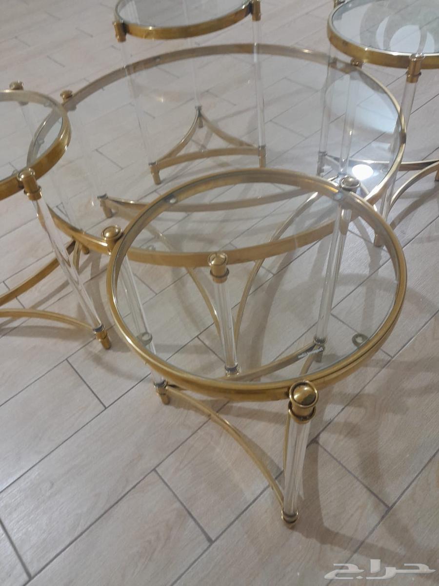 Set of tables64534293885057110