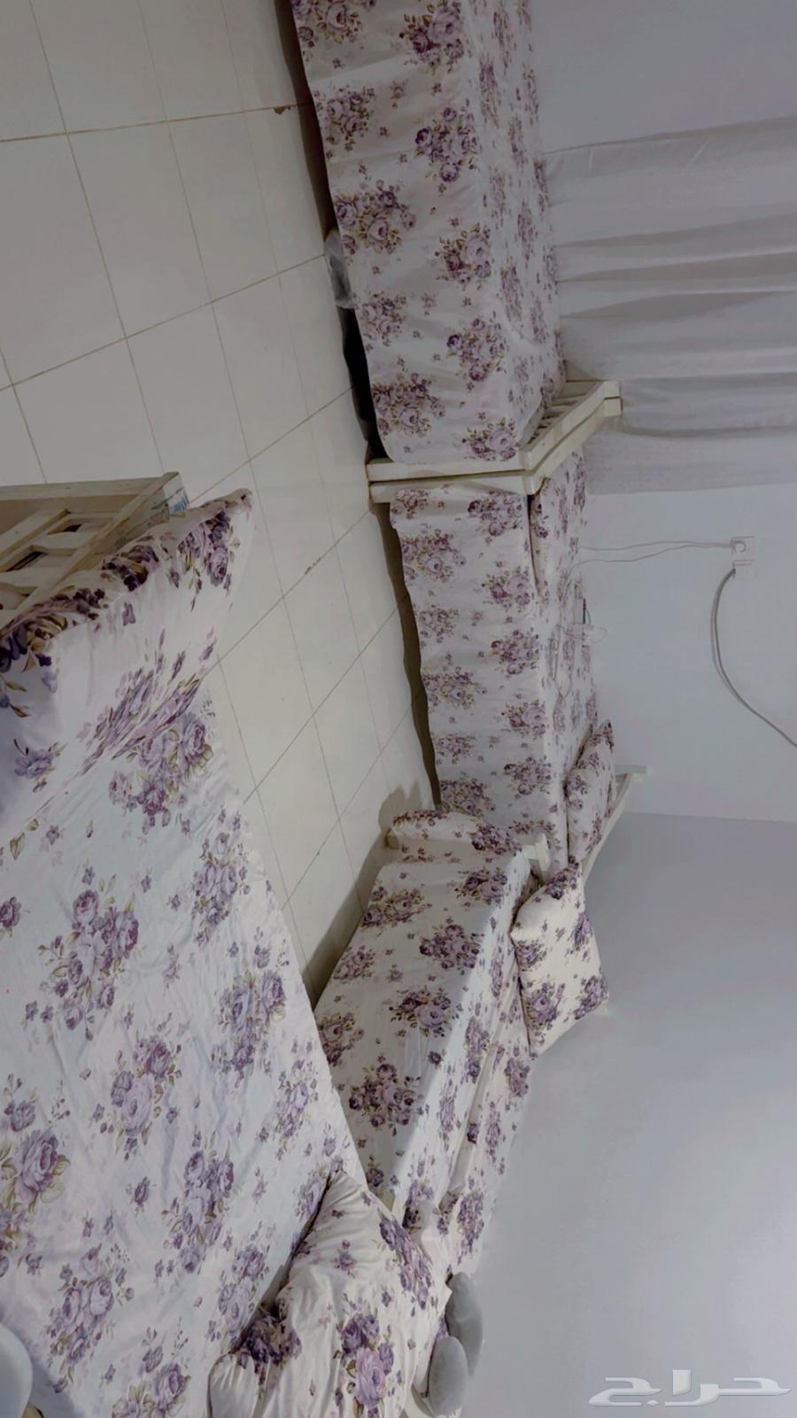 كراسي للبيع وقابل للتفاوض64542345527426110