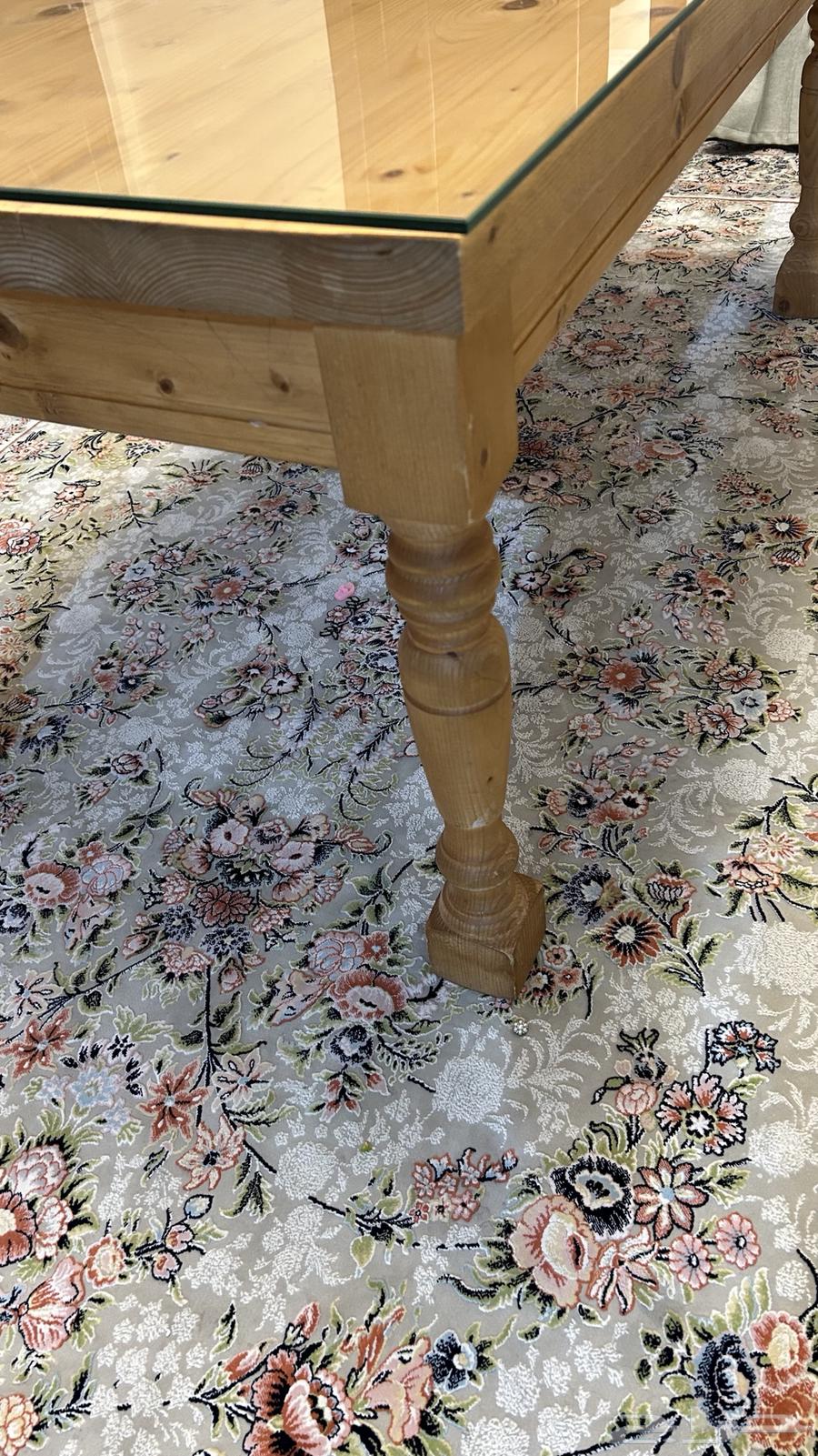 Dining table64542997817474111