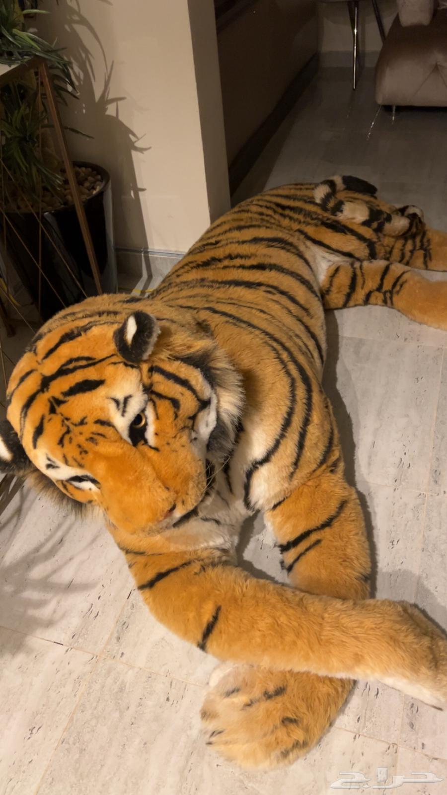 دمية نمر محشو كبيرة طولها مترين64542785971843110