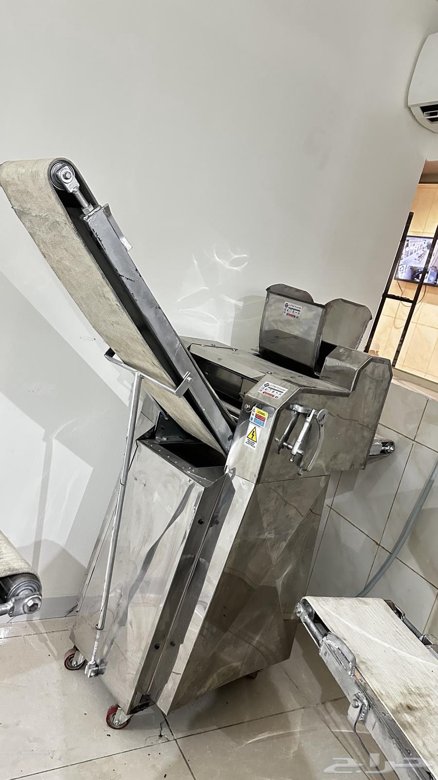 معدات مخبز للبيع64543323277826111