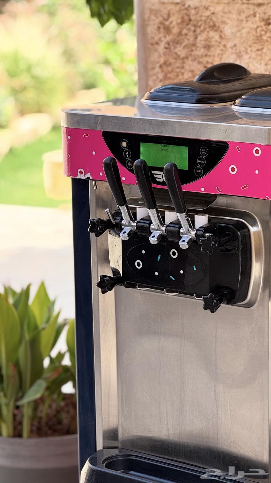 اله ايسكريم للايجار اليومي64542104697987110