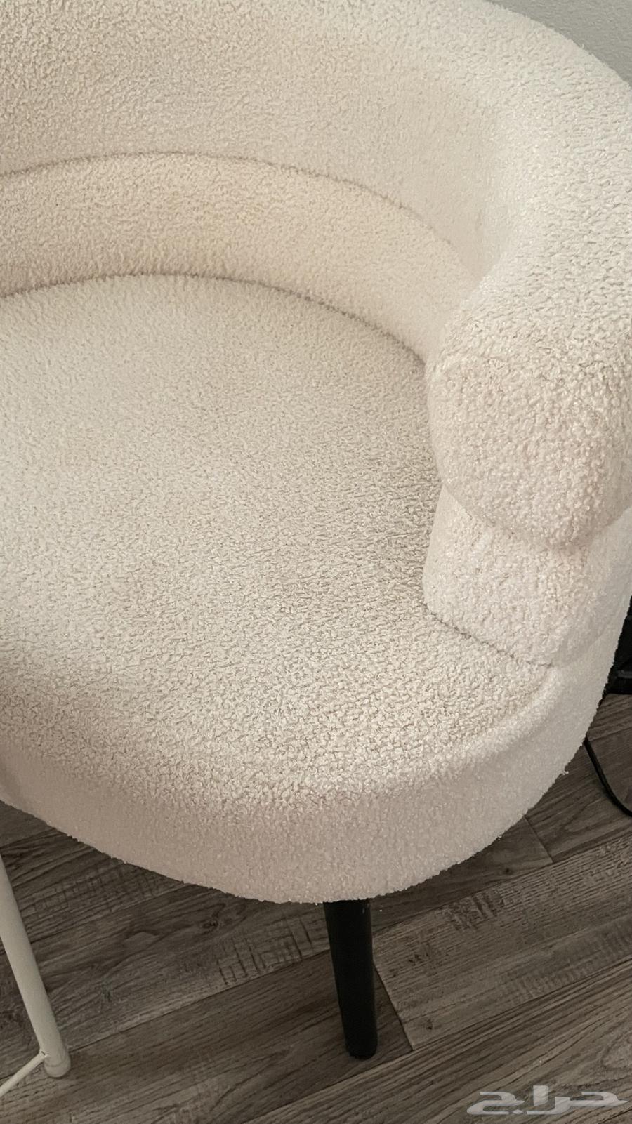 كرسي بوكليه  طاوله64537282134273111