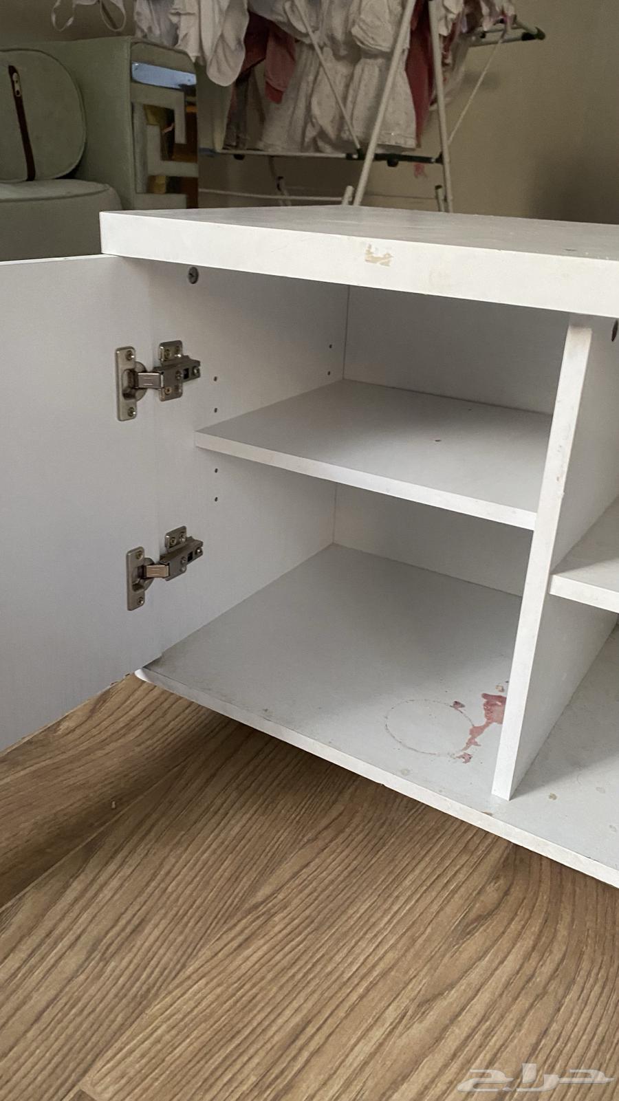 طاولة تلفزيون للبيع64540836882435110