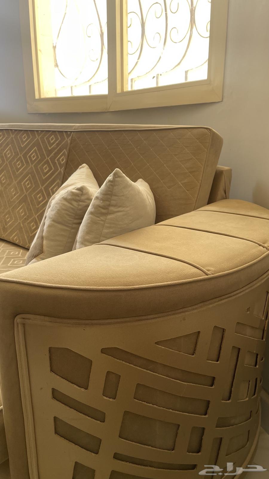 كنبتين نظيفة كل وحدة 100 ريال64538345314049111