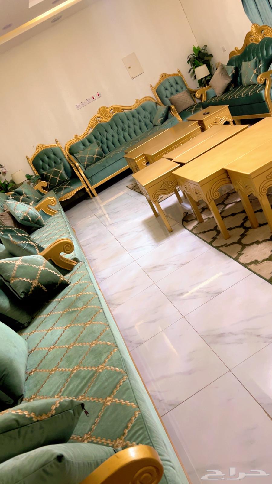 كنب شبه جديد للبيع64541307086211110