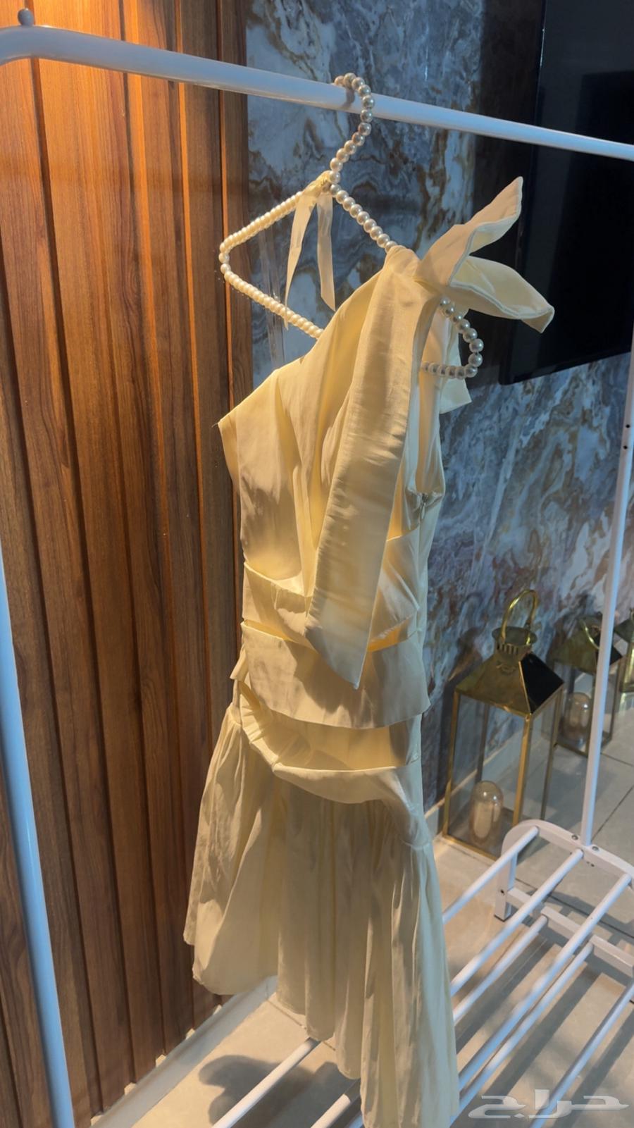 فسانين للبيع من متجر ونظيف والله كم ساعه في اللبس64535380730882111