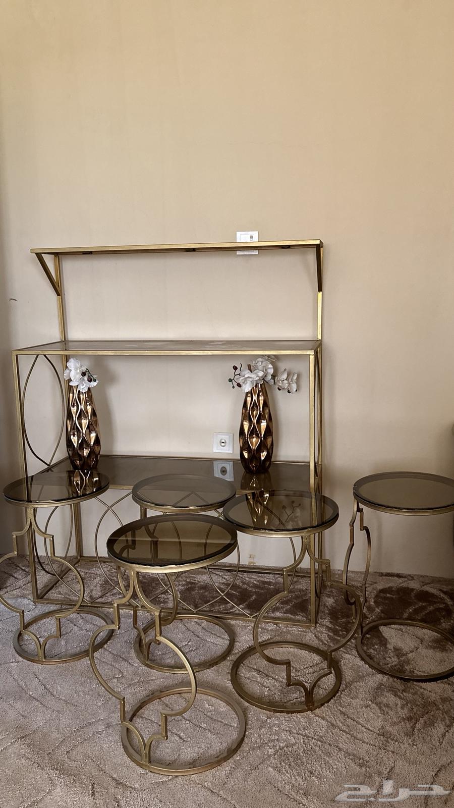 Selling tables64538176722945110