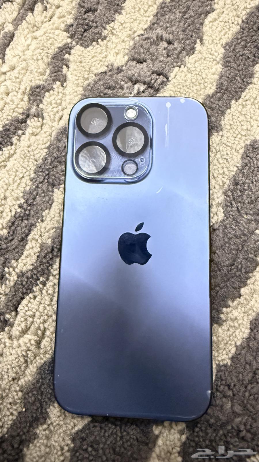 15بور 256 قيقا البطاريه 82 وكرتونه معه وشاحنه معه والجوال64542118691201113