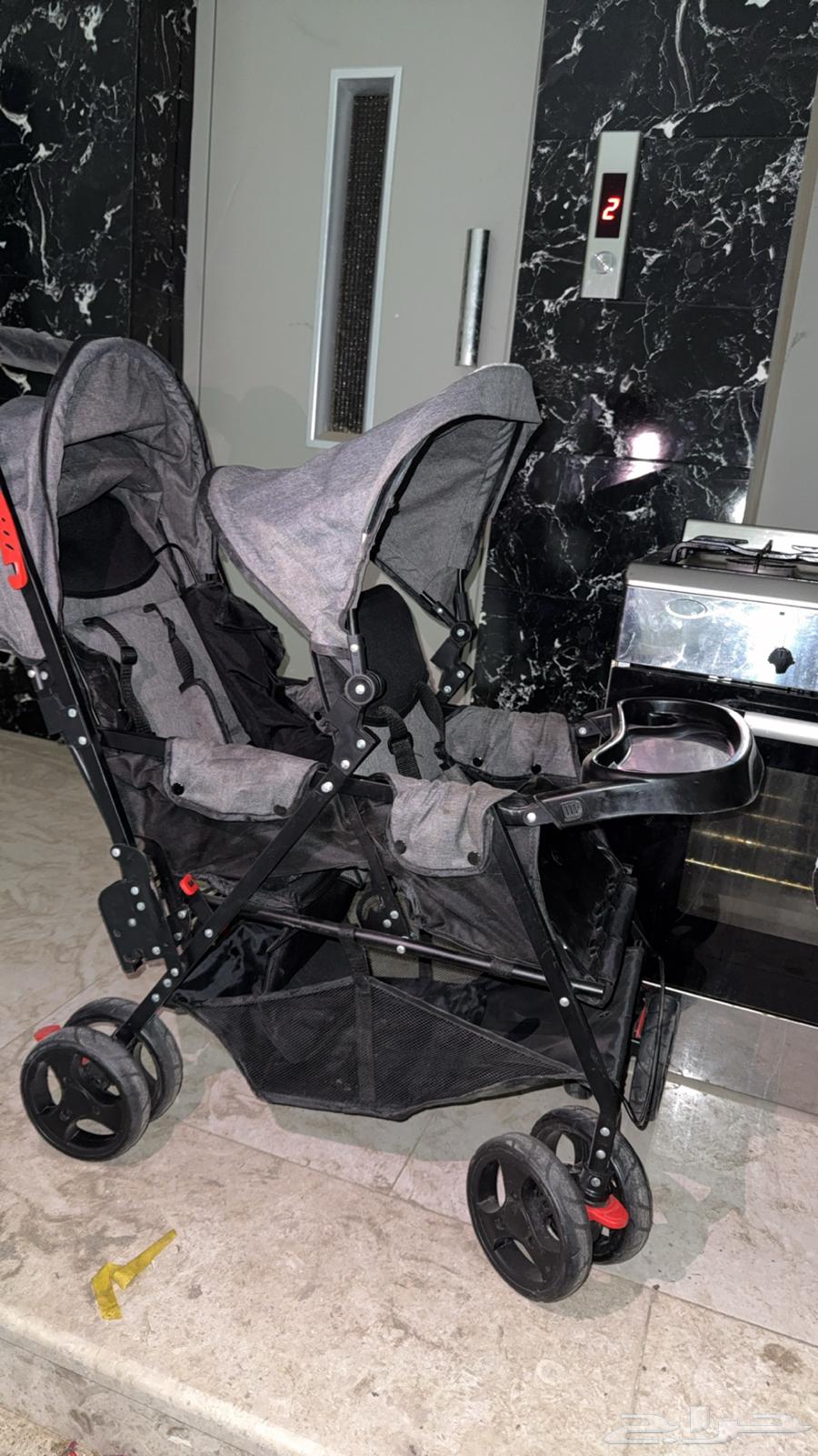 فرن بحالته الممتازه خمسه عيون شركة الزقزوق وعربيه اطفال جدي64535610724097114