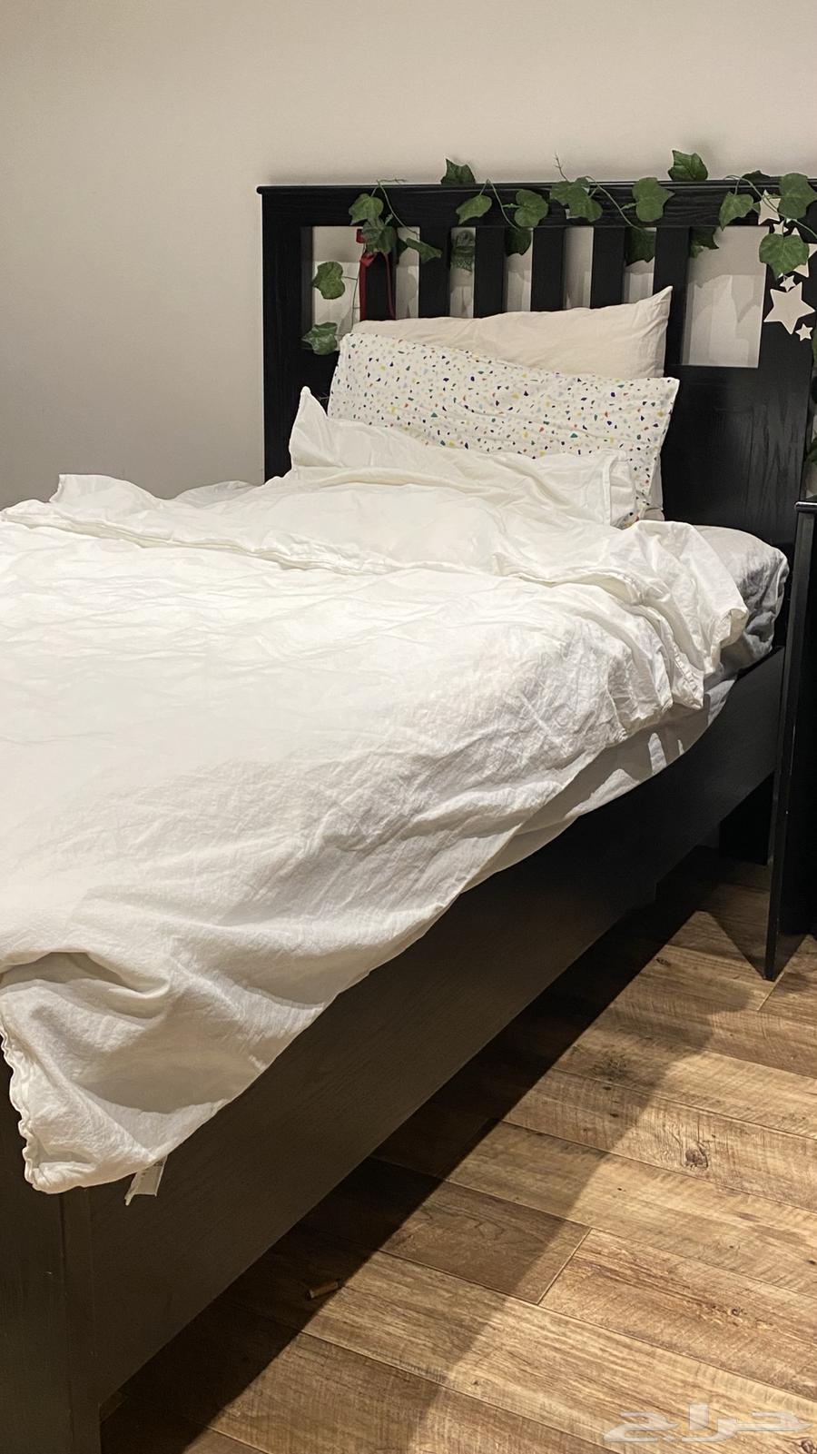 سرير  كمدين تسريحه واللون اسود64539939045378111