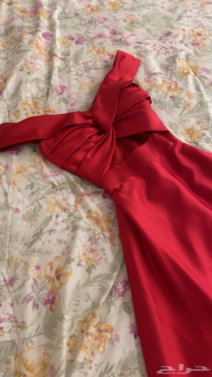 Very clean dress, worn for only four hours, size small, selling price 25064542062264579112