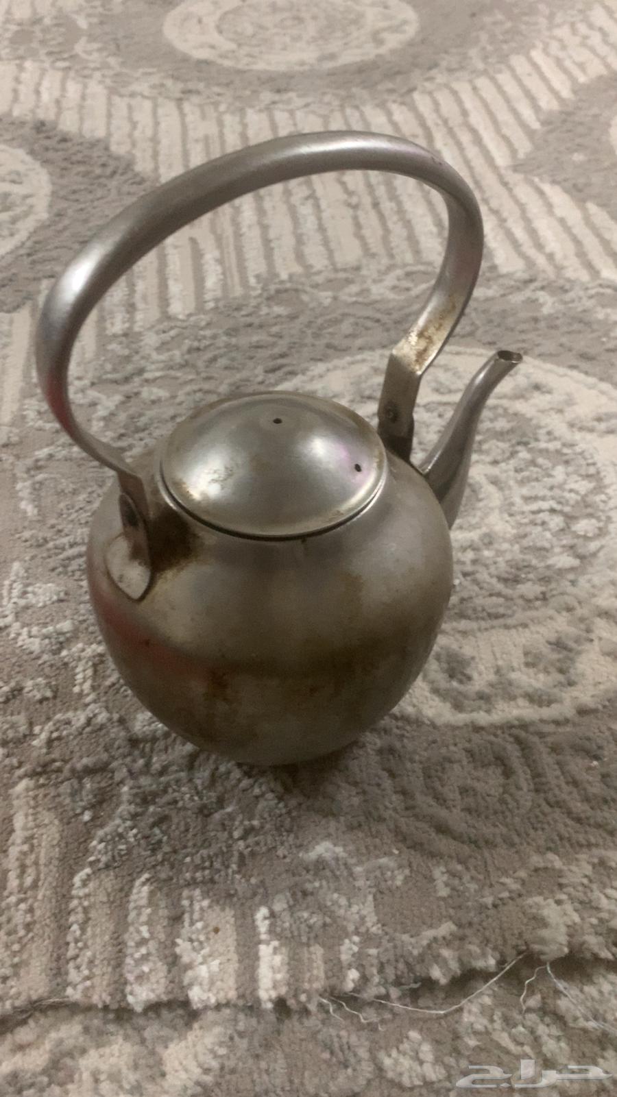 براد شاهي من عام 1403 ونظيف64542020227970110