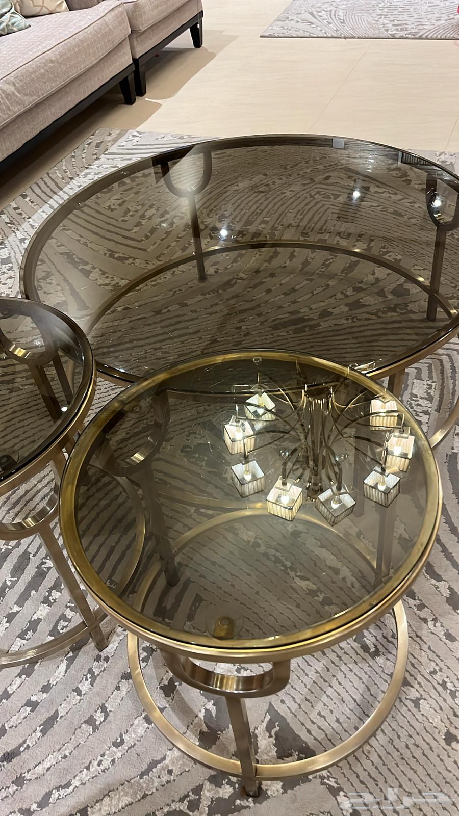 طاولات ضيافه مع طاولتين خدمه64541864257922112