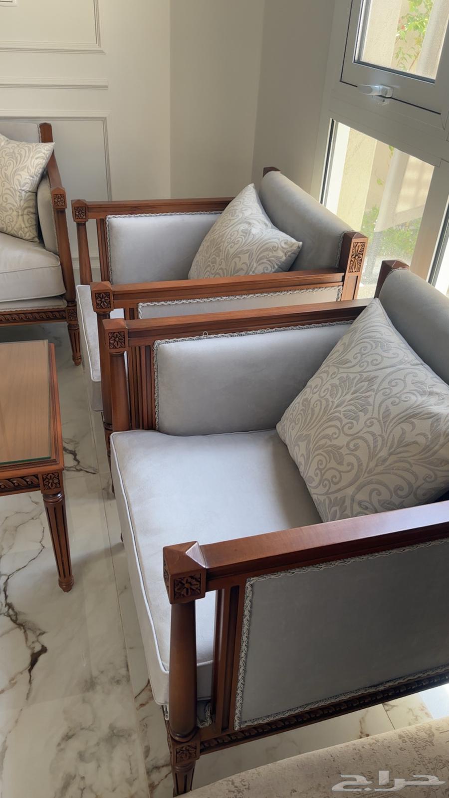 كنب كلاسيك64537546664578112