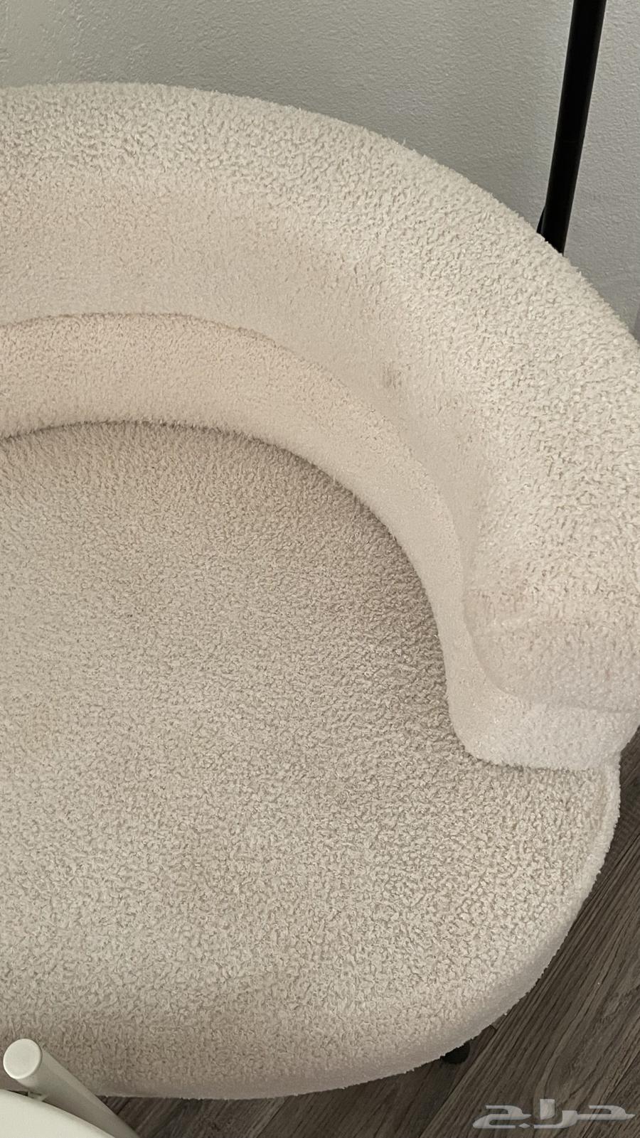 كرسي بوكليه  طاوله64537282134273113