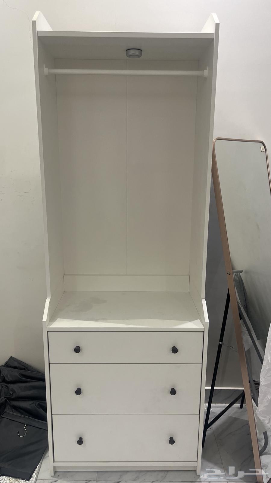 دولاب من ايكيا ممتاز جدا64538834630018110