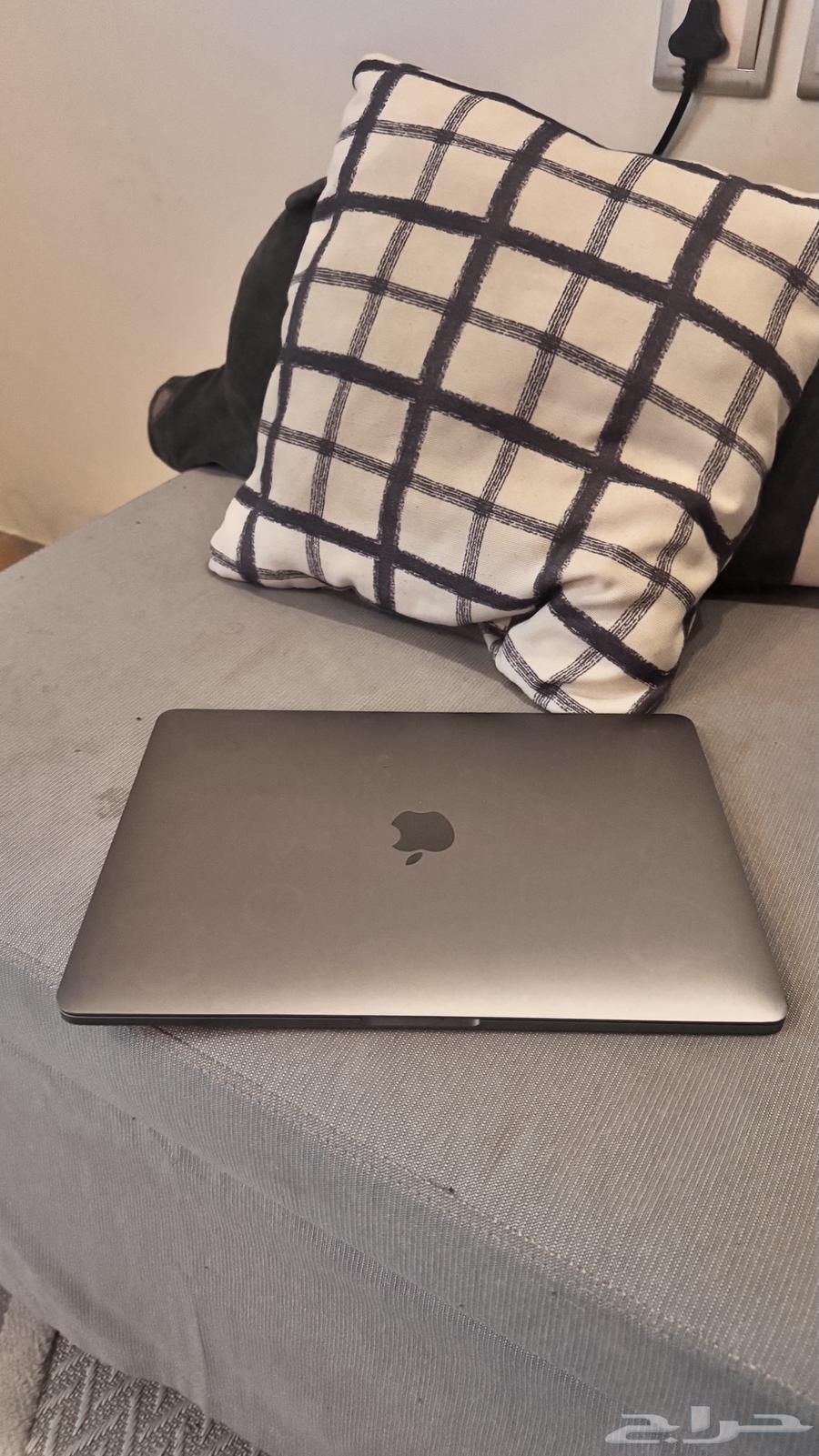 ماك بوك برو201764531238632067113