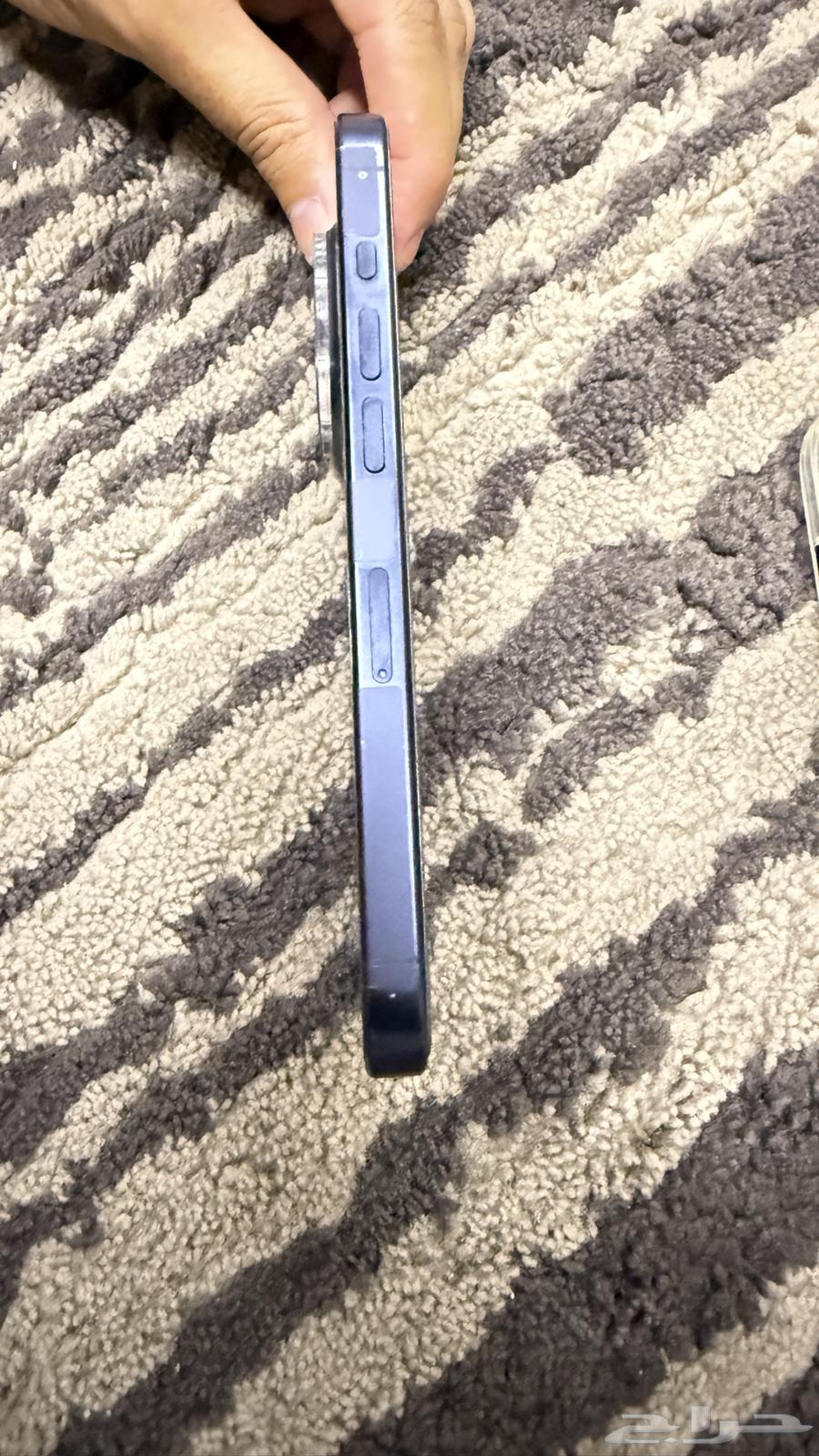 15بور 256 قيقا البطاريه 82 وكرتونه معه وشاحنه معه والجوال64542118691201111