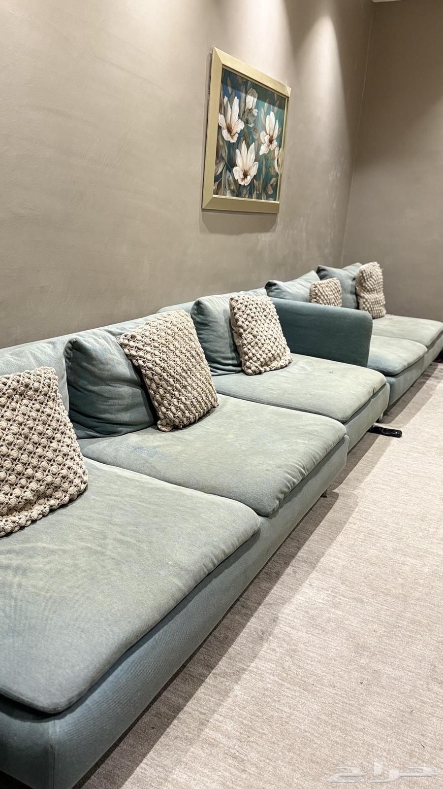 IKEA sofa like the one in the picture64537937941122110