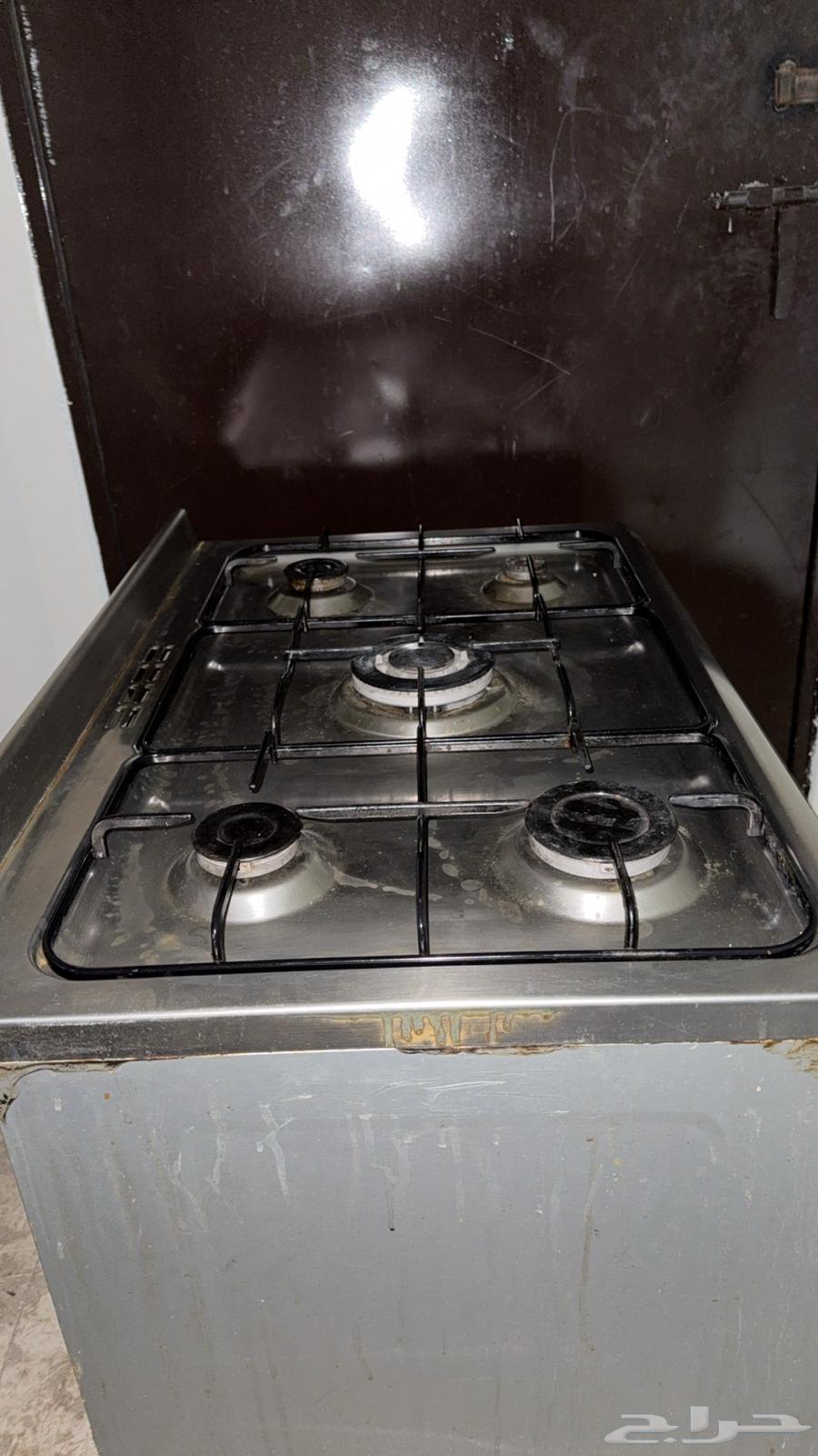 فرن بحالته الممتازه خمسه عيون شركة الزقزوق وعربيه اطفال جدي64535610724097111