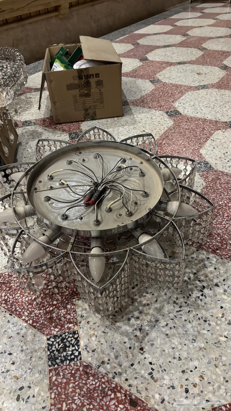 لمبات وثريا للبيع64543577395842111