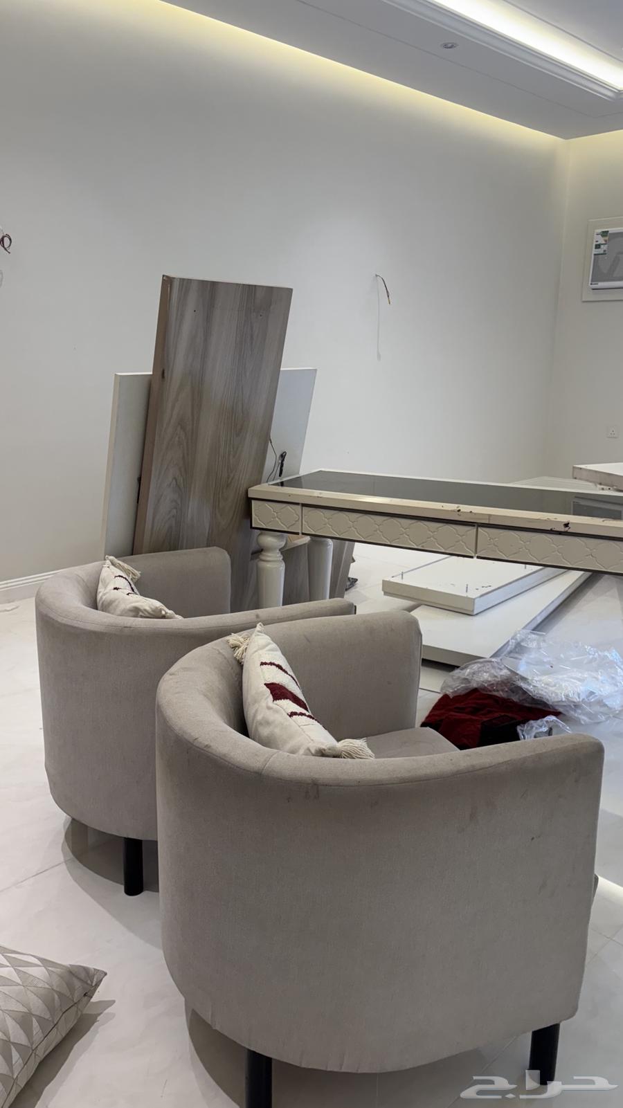 Two single chairs64539896697345112