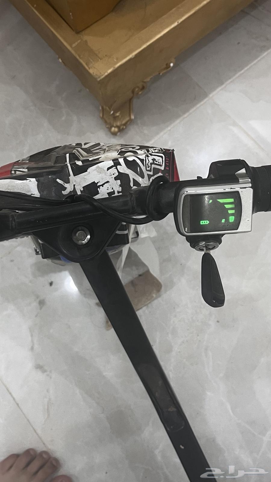 Children's scooter for sale, in good condition and working well64537491012225112