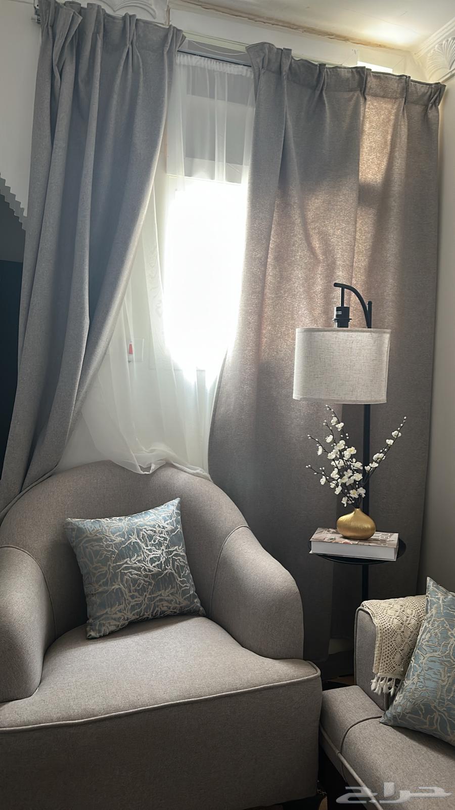 كنب للبيع شبه جديد مع ستاره طويله للارض64543097084033113