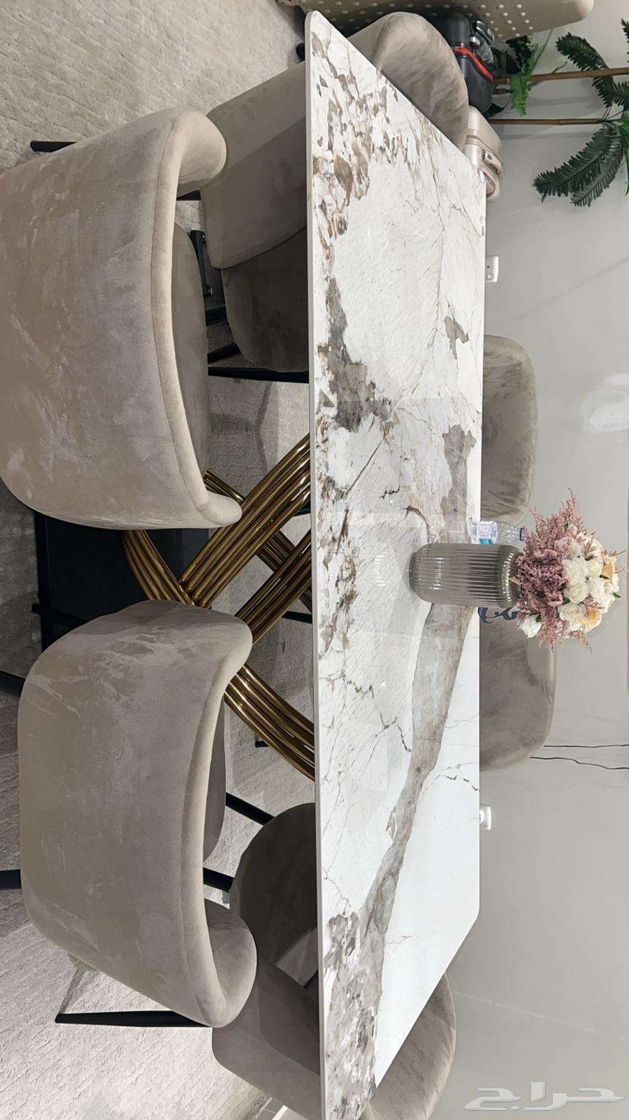 New dining table64535750876931110