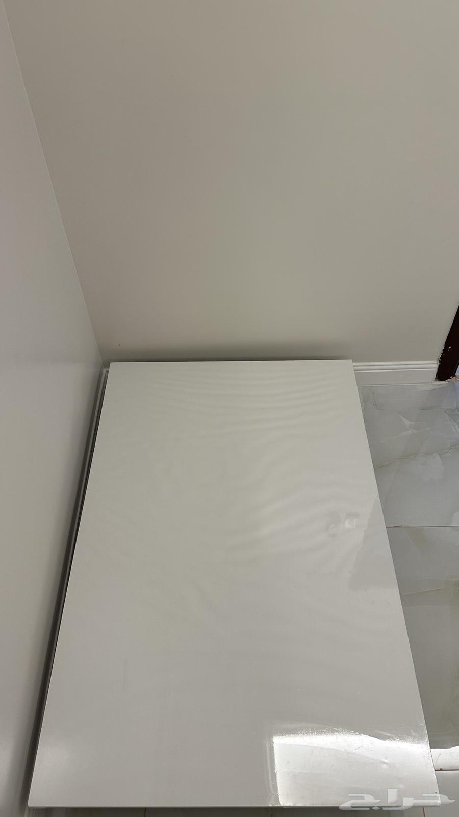 Floor table64539740075905111