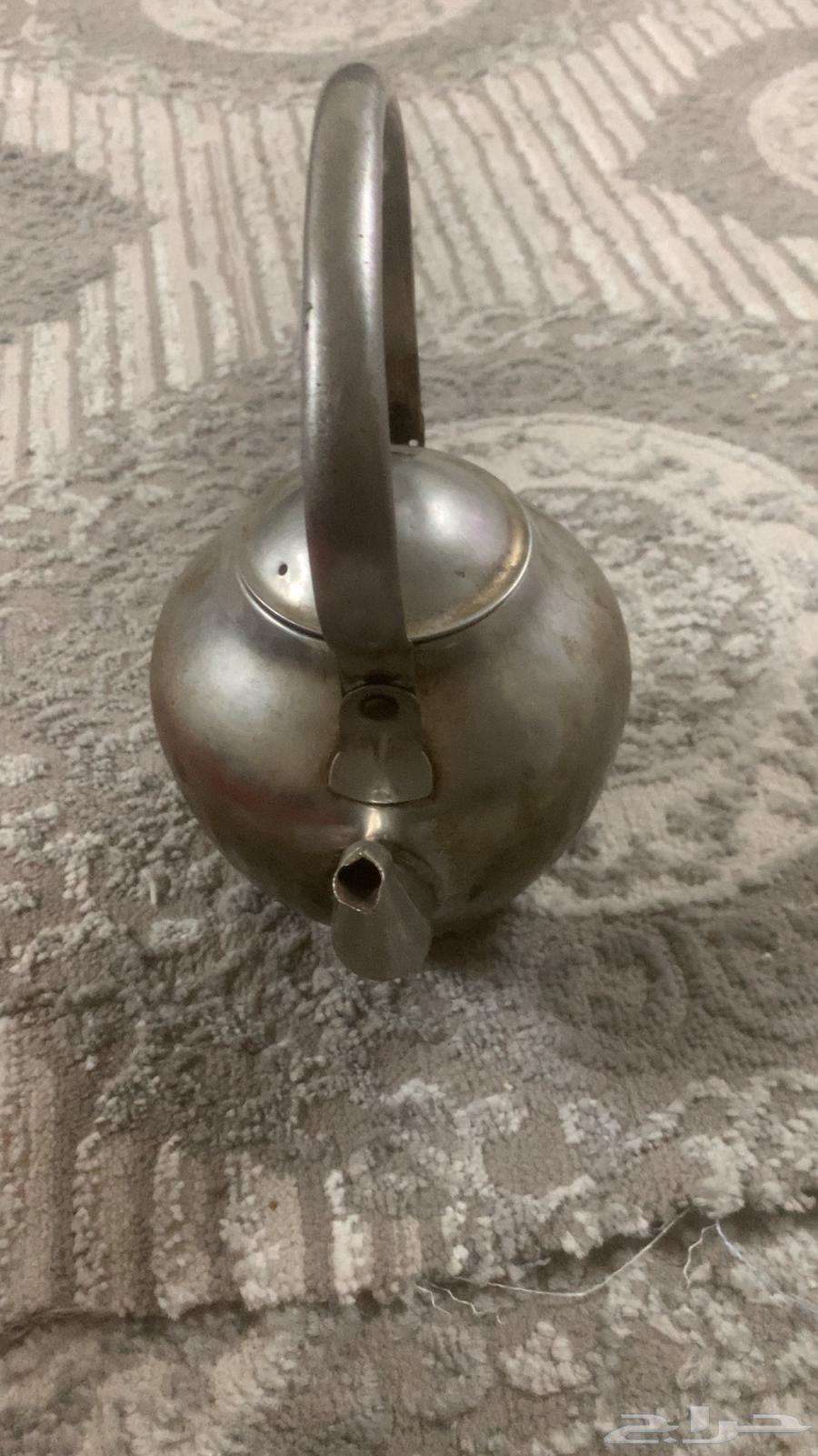 براد شاهي من عام 1403 ونظيف64542020227970112