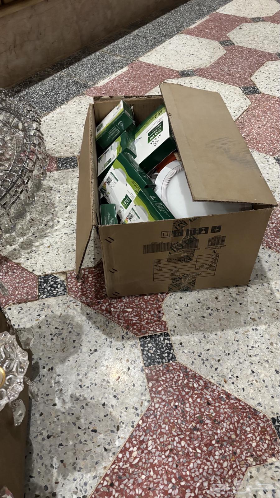 لمبات وثريا للبيع64543577395842113