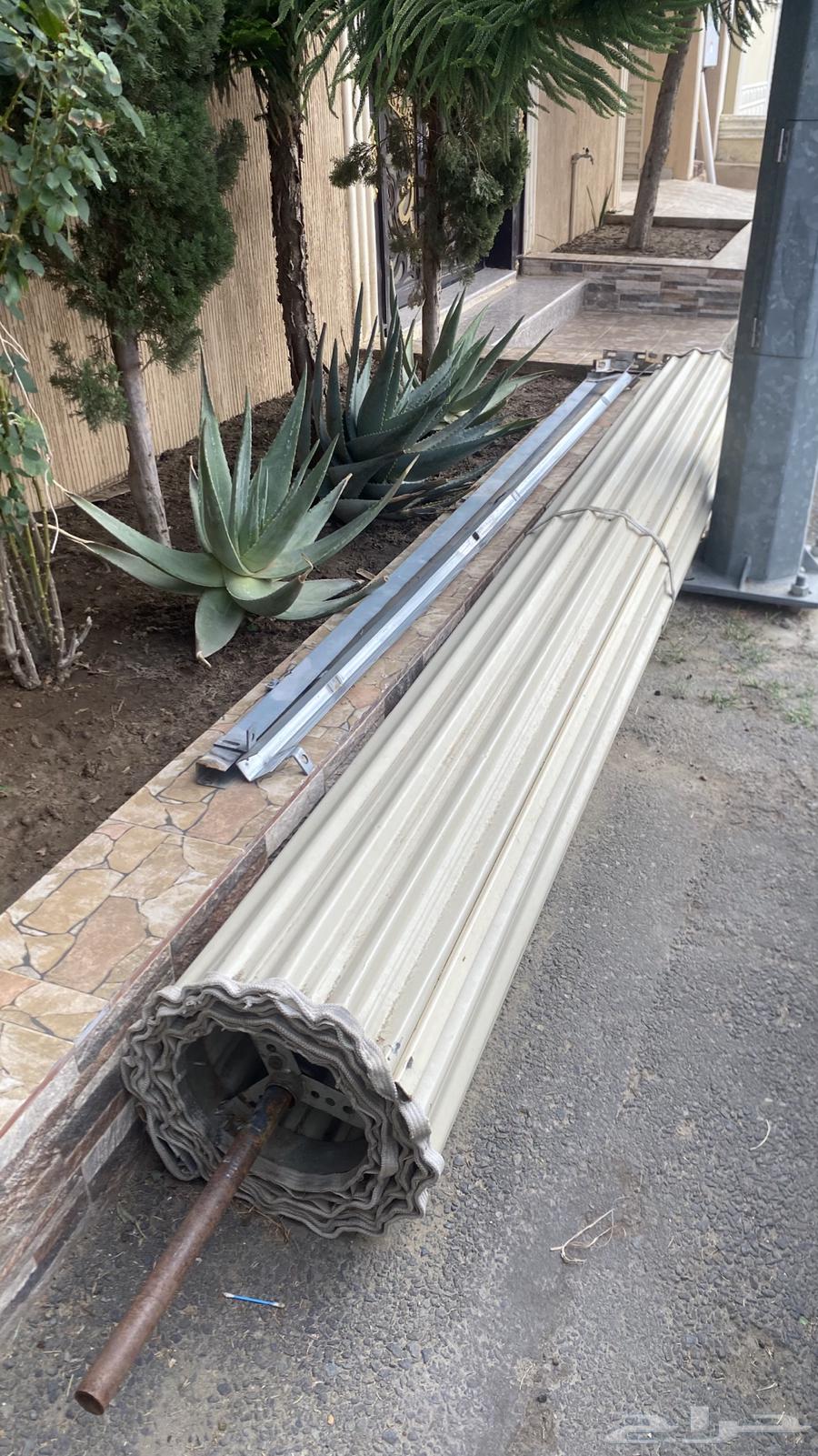 بوابه رول شبه الجديده للبيع64535411954819111