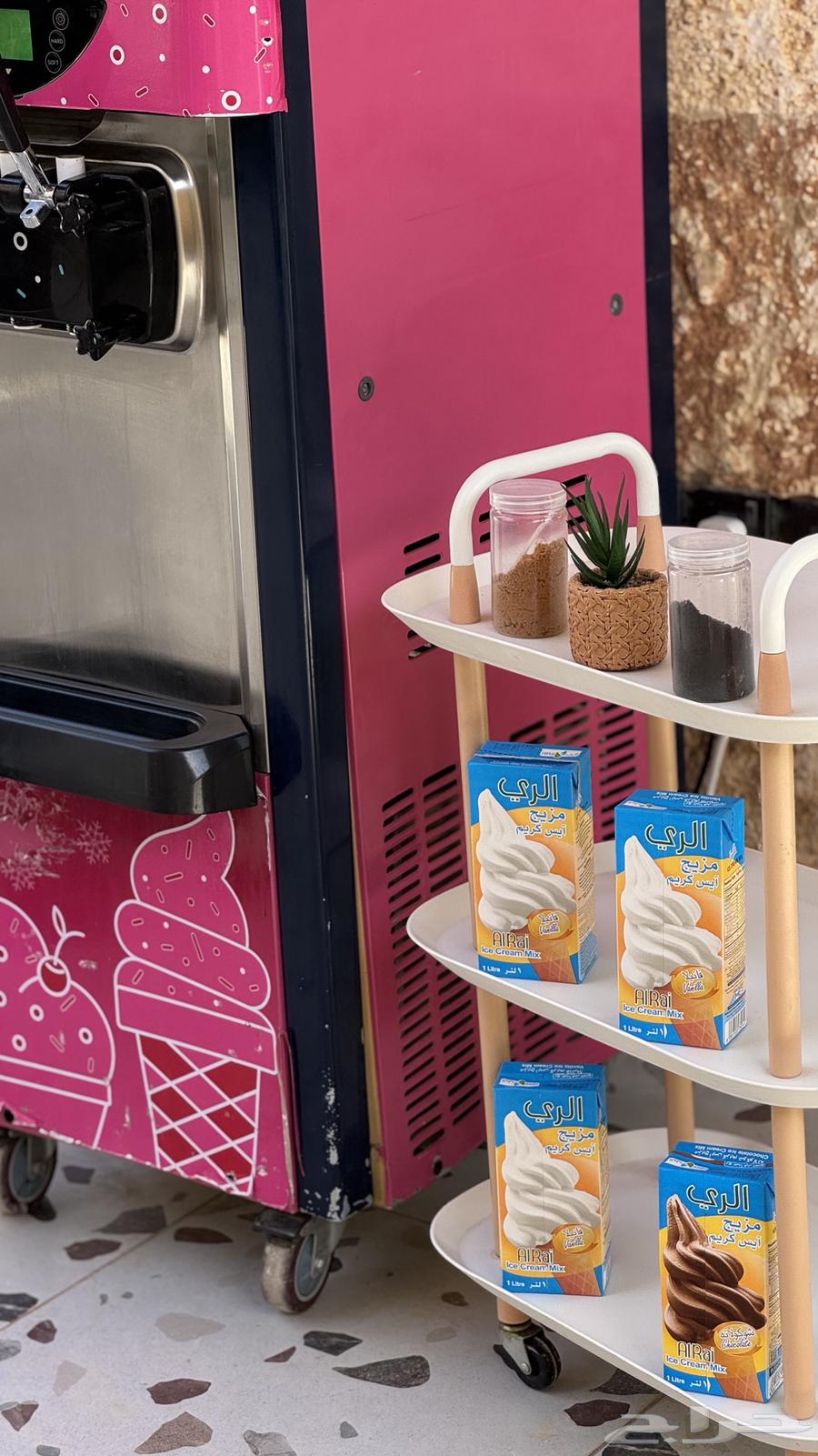 اله ايسكريم للايجار اليومي64542104697987111