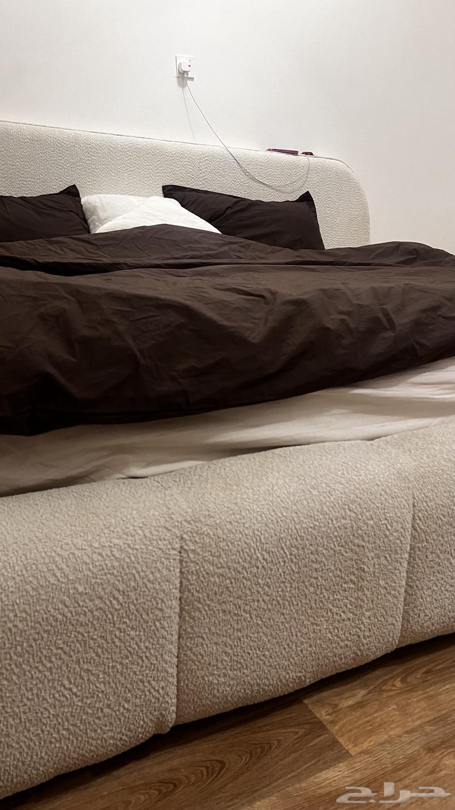 Comfortable bed, new exclusive model, size 200 20064535316965634110