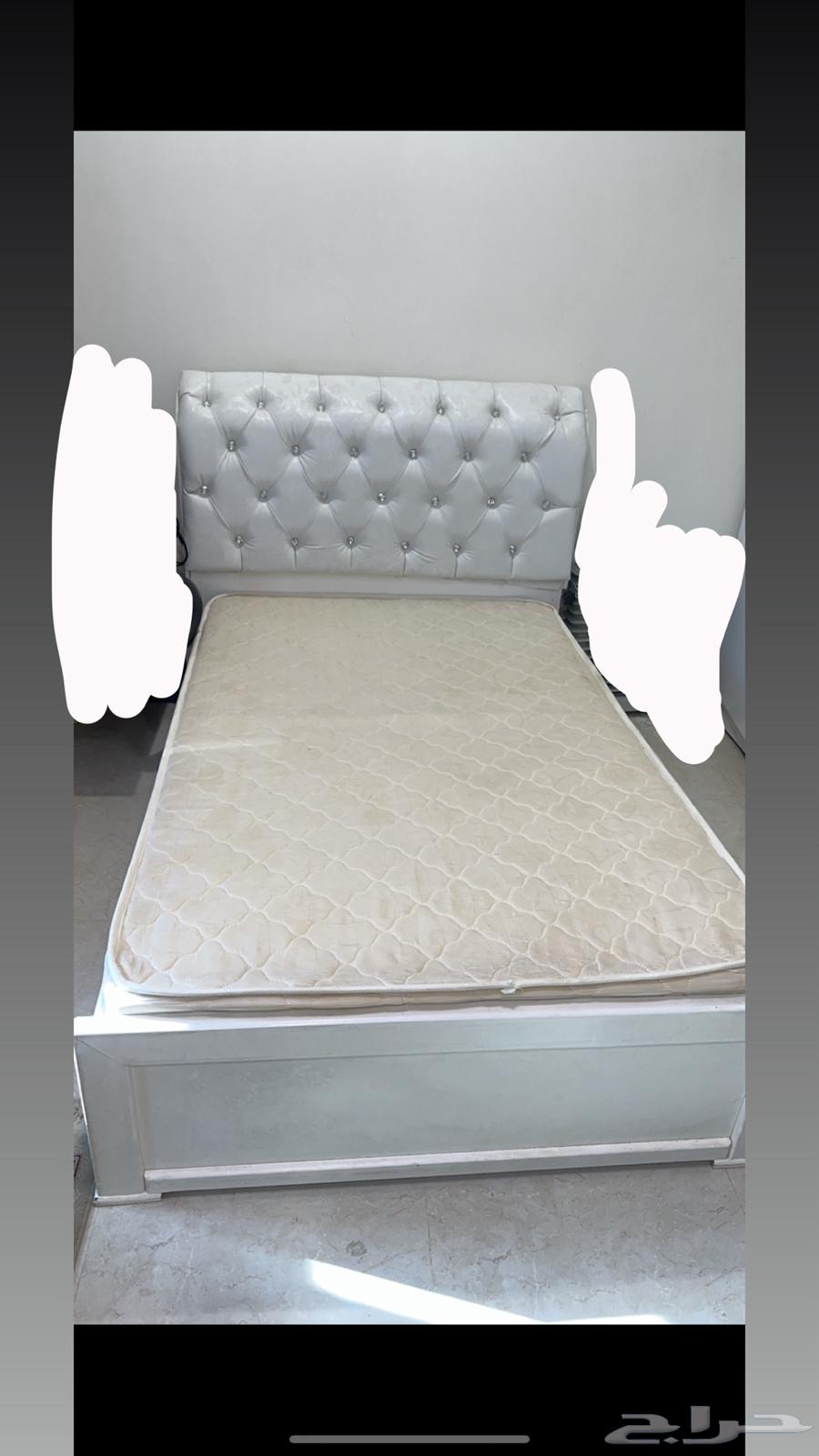 Single and a half white bedroom set with bed, wardrobe, and foam for sale64542700311937111